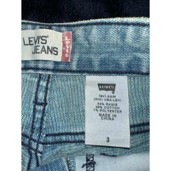 VINTAGE NWT DEADSTOCK FADED LEVIS CUFFED CAPRI JEANS SIZE 2 - Picture 5 of 10